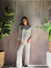 Load image into Gallery viewer, Urbana Poncho
