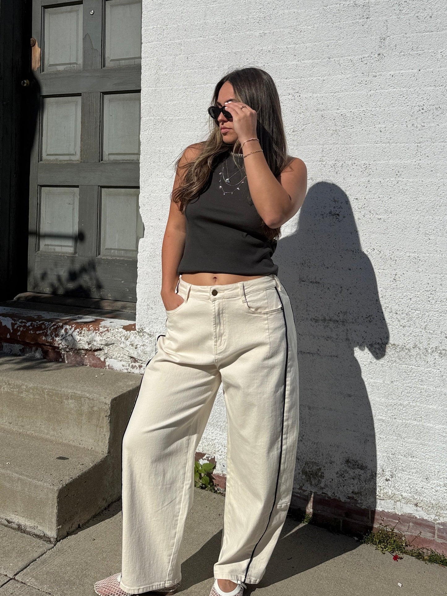 Downtown Girl Barrel Jeans