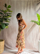 Load image into Gallery viewer, Falling For You Midi Dress
