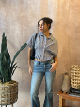Load image into Gallery viewer, HIDDEN Happi Mid Rise Flare Jean
