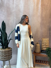 Load image into Gallery viewer, North Shore Cardigan
