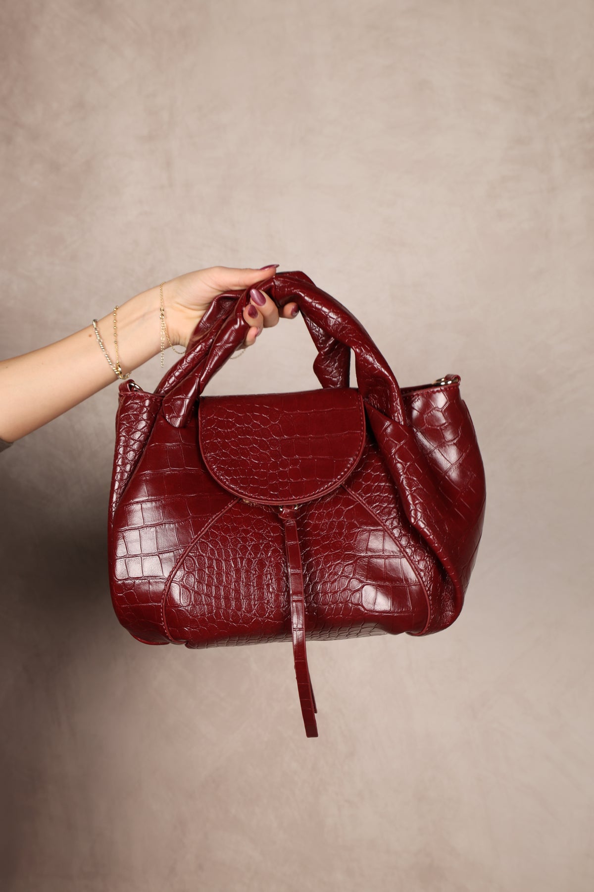 AMAYA SATCHEL