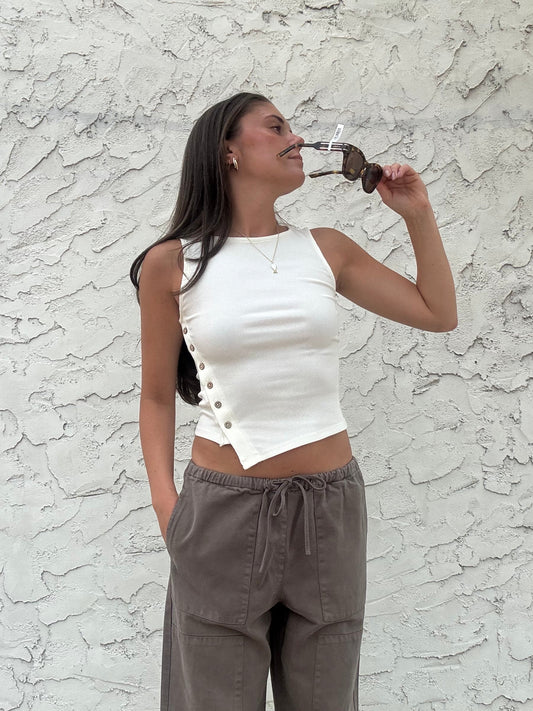 Bayview Button Tank