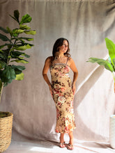 Load image into Gallery viewer, Falling For You Midi Dress
