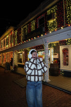 Load image into Gallery viewer, Gingerbread Puffer
