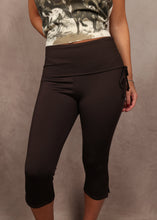 Load image into Gallery viewer, Blair Capri Pants
