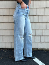 Load image into Gallery viewer, Timeless Wide Leg Jeans
