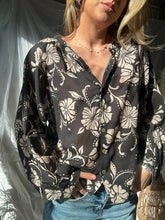 Load image into Gallery viewer, ZSUPPLY Wren Ari Floral Blouse
