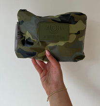 Load image into Gallery viewer, Camo Small Splash Proof Bag
