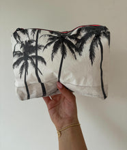 Load image into Gallery viewer, Kalapana Small Splash Proof Bag

