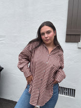 Load image into Gallery viewer, Honeycrisp Button Up
