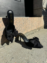 Load image into Gallery viewer, GOLDIE Kitten Heel
