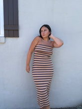 Load image into Gallery viewer, Falling For You Midi Dress

