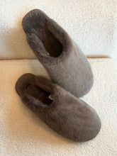 Load image into Gallery viewer, LOUNGE Slipper Mule
