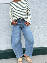 Load image into Gallery viewer, Olivia Barrel Jeans
