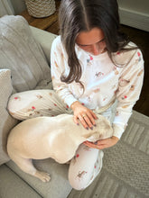 Load image into Gallery viewer, ZSUPPLY Bisous Love Pup Top
