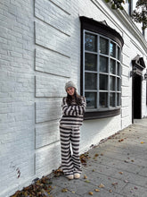 Load image into Gallery viewer, Chill Mode Sweatpant
