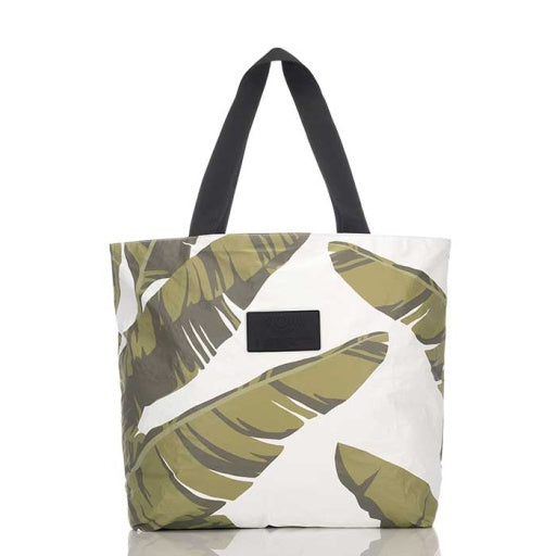 Luau Day Tripper Splash Proof Beach Bag